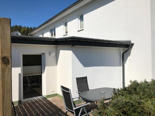Apartment with Terrace image 6