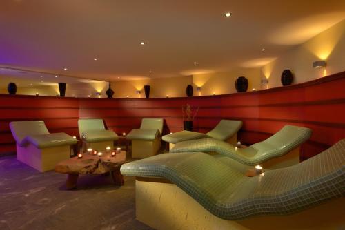 Mont Cervin Palace - image 12