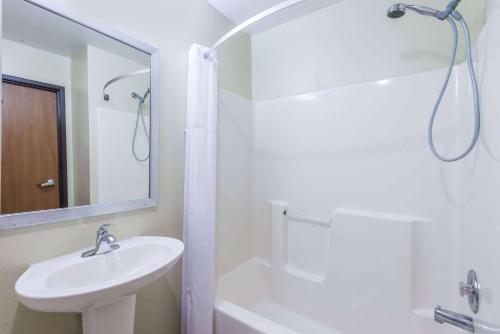Days Inn by Wyndham Pueblo in Pueblo, USA