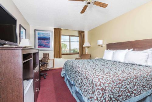 Days Inn by Wyndham Pueblo in Pueblo, USA