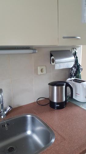 廚房, Ferienhhaus-Mobilheim freies WLAN in 納爾德維克