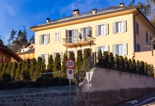  Ampia casa in Cavalese By GoNewLocation, Ferienwohnung in Cavalese