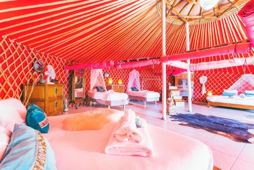 Finca De Arrieta Village - Yurts and Stone Cottages - Shared Pool - Walking distance to Arrieta Beach - Off Grid – Arrieta, AL