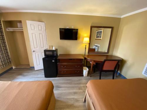 Travel Inn Snyder – Snyder, TX
