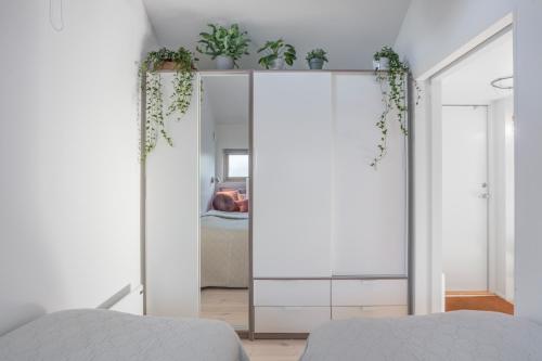 Sparkling newly built house close to city & nature, Stockholm (photo 4)
