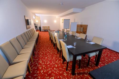 Hotel Luna - image 5