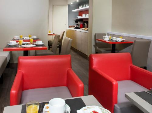 Удобства, Hotel des Pavillons in 17th - Arc de Triomphe - Palais des Congres