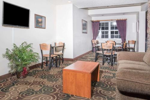 Microtel Inn & Suites by Wyndham Rice Lake