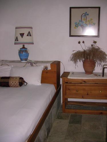 1 double bed, 2 sofa beds