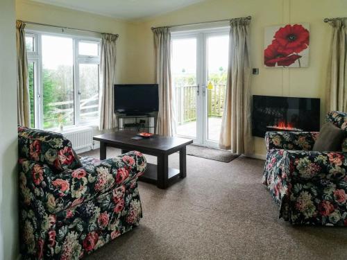 Apple Blossom Lodge, St Mawgan, Cornwall