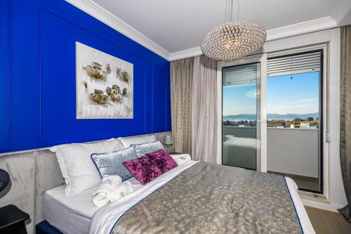 DiVine Luxury Apartments