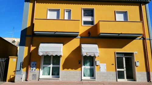 A szálláshely kívülről, La Lanterna Sul Comò (La Lanterna Sul Como) in Civitavecchia