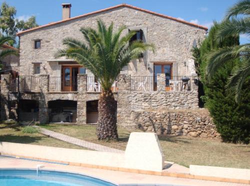RoussillonFarmhouse gîte à louer Montesquiu d'Albera