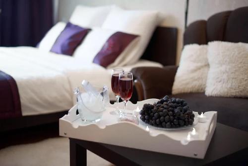 PaulMarie Apartments on Prs. Mira 25B