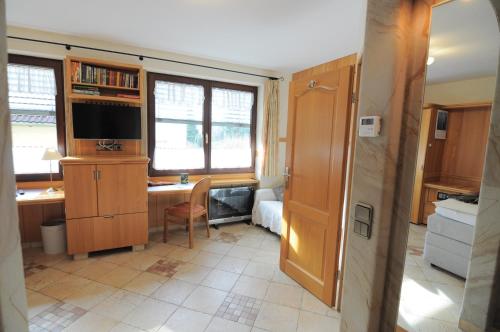 Hotel Pension Blumenbach - image 14