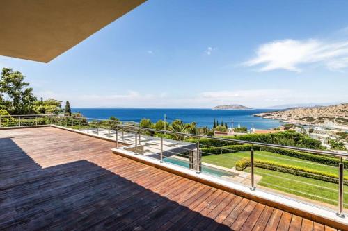 Erkély/terasz, Amazing 5 bedroom Villa with Swimming Pool in Thimári