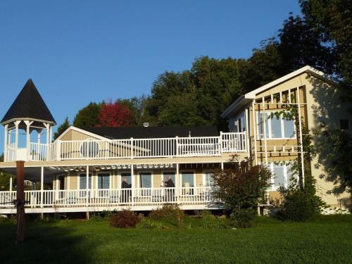 Dans Les Bras de Memphré - Accommodation - Magog-Orford