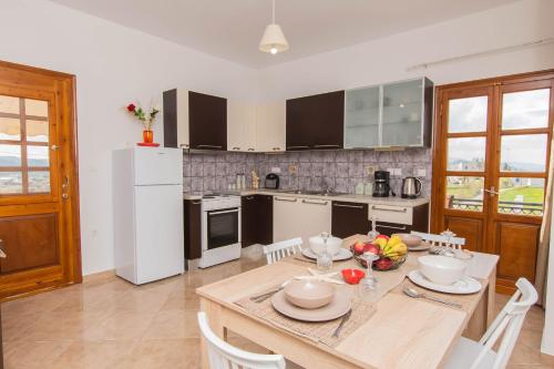 Kitchen, Naxian Bliss in Agkidia