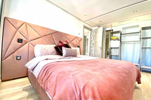 THE DREAM 27 - NEW FLAT IN THE HEART OF CASABLANCA, Касабланка (фото 10)