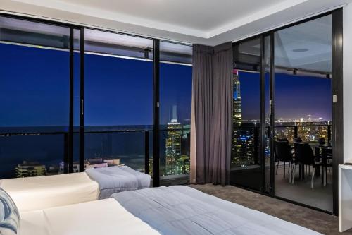 Circle on Cavill 2, 3, 4 & 5 Bedroom SkyHomes & SUB PENTHOUSES by Gold Coast Holidays
