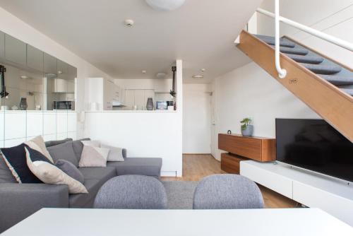 S203S - The Loft by Darling Harbour - image 5