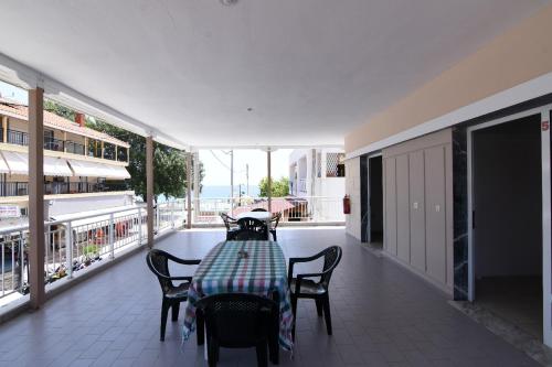  Kostas Goulopoulos Rooms in Nea Vrasna