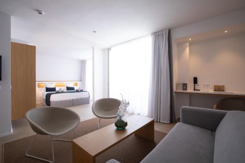 Hotel Anfora Ibiza - image 2
