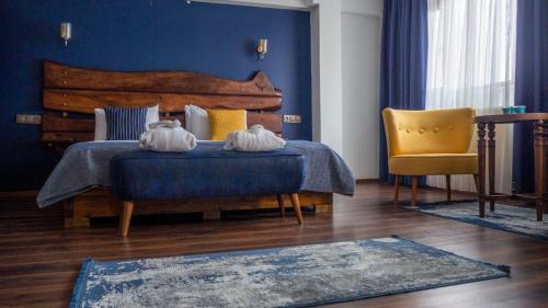 room detail thumbnail 0