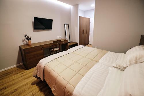 In Center Hotel - image 4