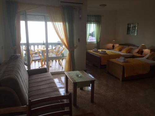 Majero Apartments - image 3