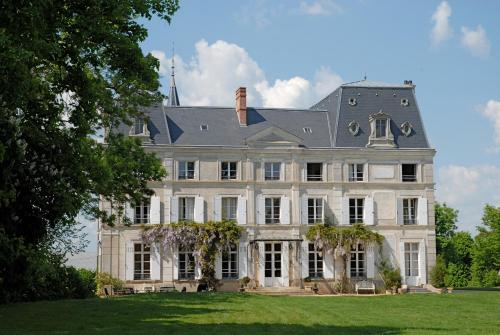 Chambres d'Hotes Château de la Puisaye - Chambre d'hôtes - Verneuil-d'Avre-et-d'Iton