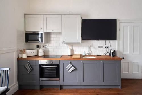 Fantastic One Bedroom Apartment - West End, Edinburgh, Edinburgh and the Lothians