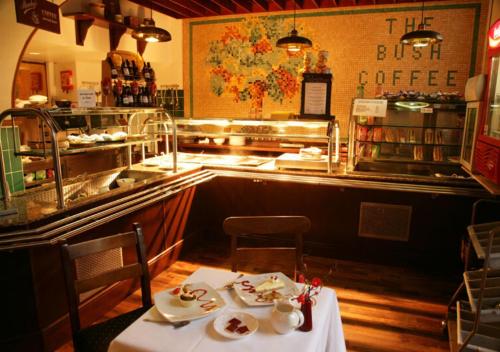 Restaurant, Bush Hotel in Carrick on Shannon