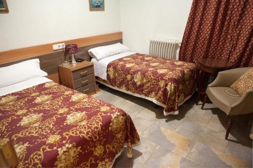 Double Room image 7