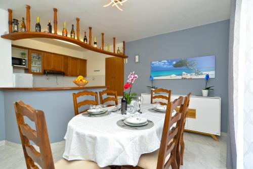 Apartments Violete 742 - image 10