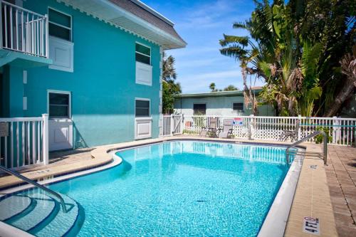 2 - Copa Palms - image 4