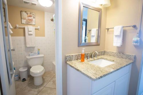 409 - Island Inn - image 3