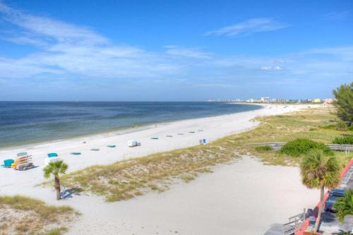 521 - Island Inn - image 4