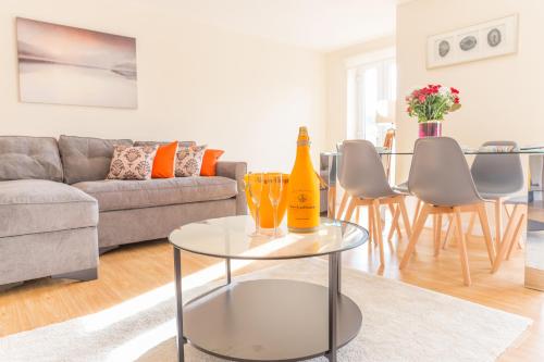 B&B Oxford - Rana Building Marston 1 & 2 Bed Apts close to JR Hospital - Bed and Breakfast Oxford