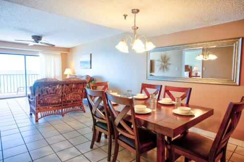 405 - Las Brisas - image 9