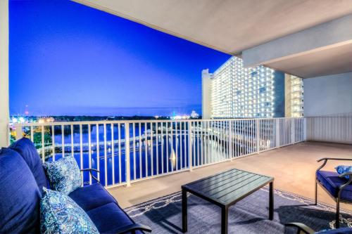 Laketown Wharf 734 By ZIA VR