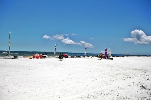 718 Estero Boulevard - image 2