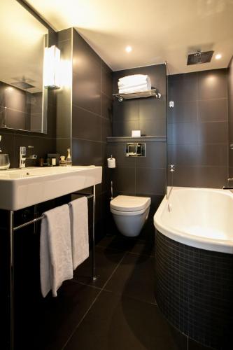 Le Grey Hotel - image 14