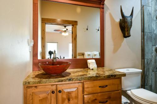 PR 16 - Luxury home with shared pool hot tub - image 4