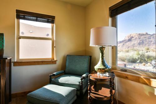 PR 20 - Luxury home with shared pool hot tub 4 bedroom - image 4