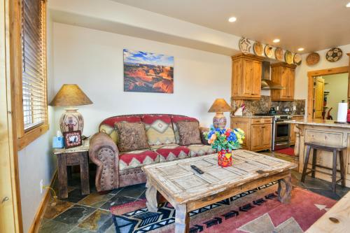 PR 24 - Luxury home with shared pool hot tub 3 bedroom - image 5