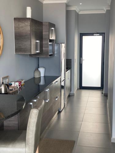 Apartment 32, BAY VIEW SUITES in Rand Rifles