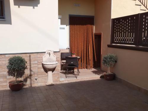 ROSA'S HOUSE