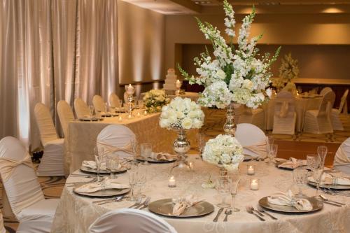 Holiday Inn Dayton/Fairborn I-675 an IHG Hotel - image 39