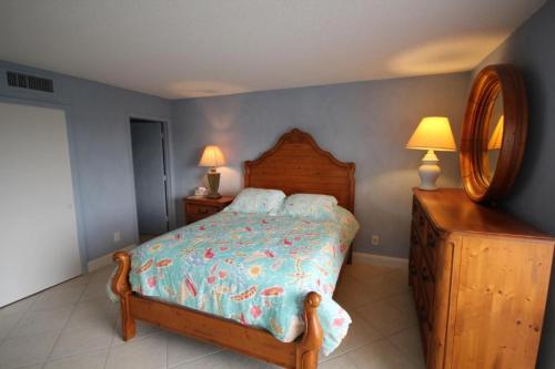 Bay Village #201 - image 3